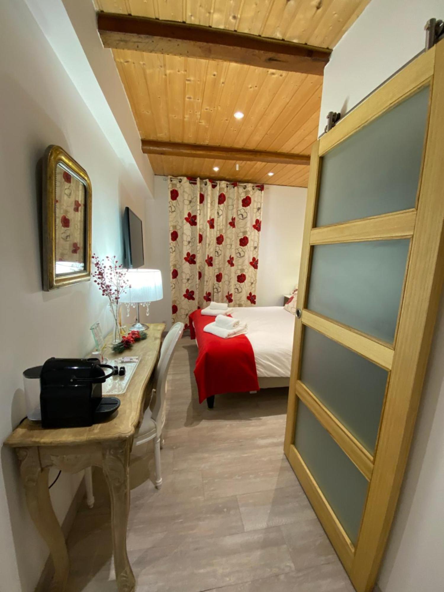 Relais Des Alpes Hotel Guillaumes Bagian luar foto