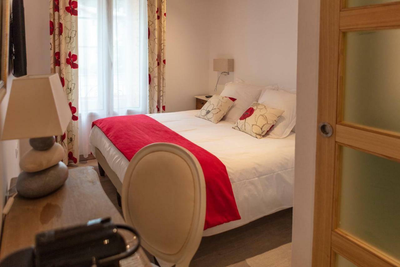Relais Des Alpes Hotel Guillaumes Bagian luar foto